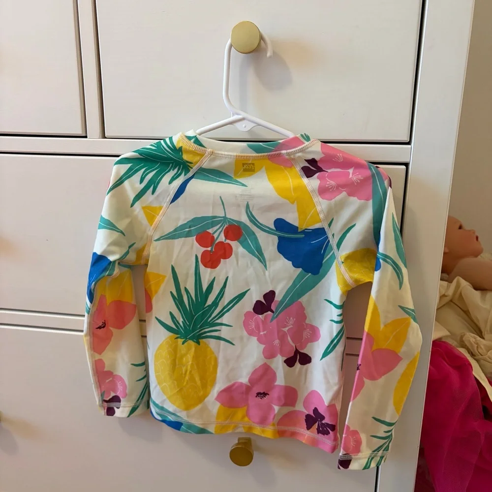Tea Collection 3T Floral Rashguard Top - Picture 2 of 3
